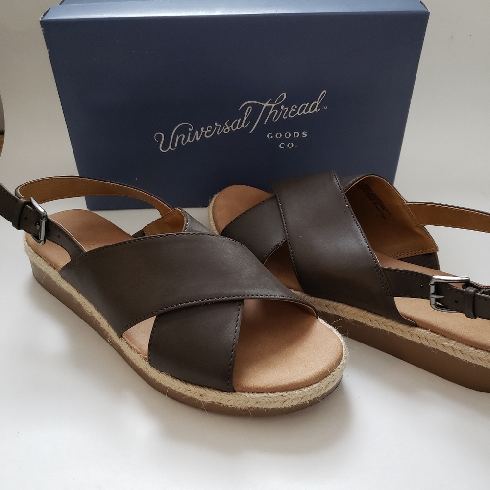 Universal Thread Frances Sporty Platform Sandals (green) - size 8